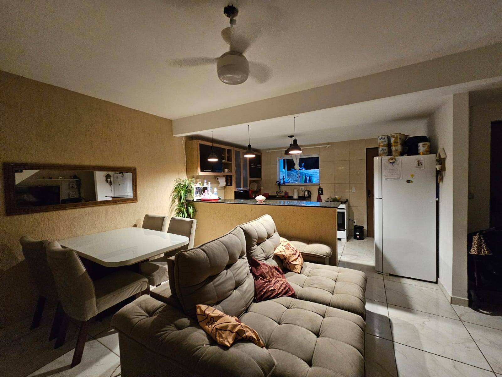 Casa, 2 quartos, 79125 m² - Foto 2