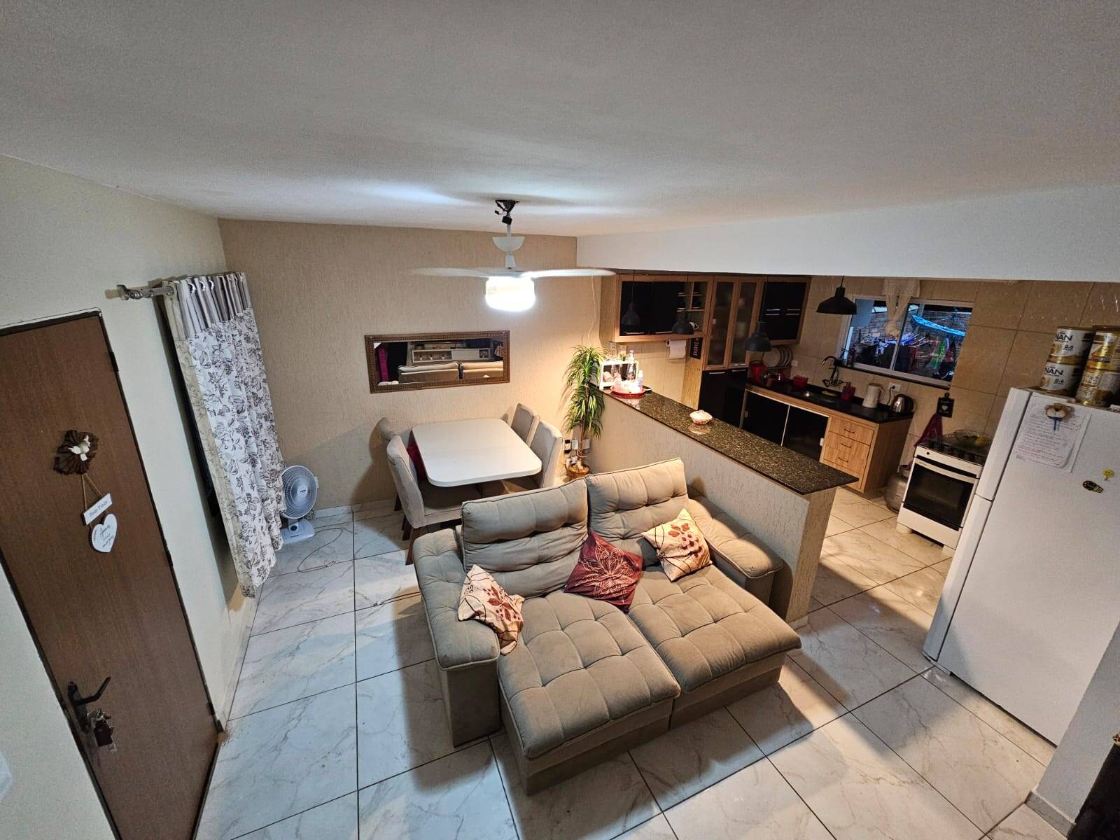 Casa, 2 quartos, 79125 m² - Foto 3