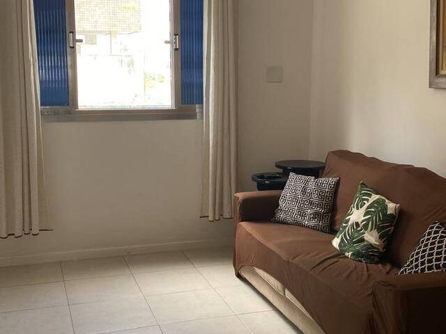 #AP0110 - Apartamento para Venda em Cabo Frio - RJ - 2