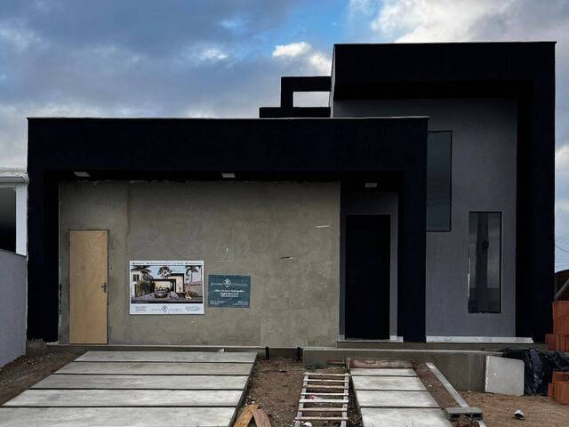 Casa para Venda em Araruama - 1