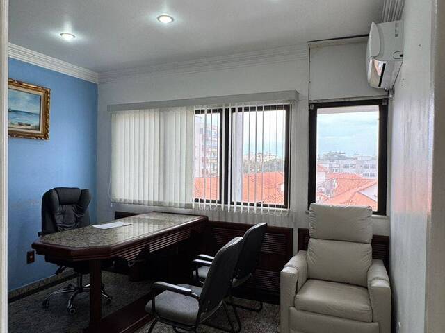 Sala para Venda em Cabo Frio - 2
