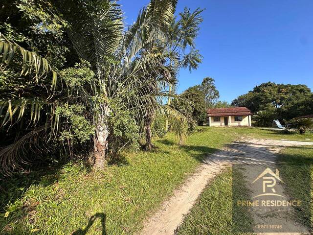 #SI0494 - Casa para Locação em Araruama - RJ